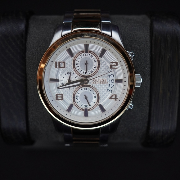 GUESS CHRONOGRAPH TWO-TONE MENS WATCH U0075G2